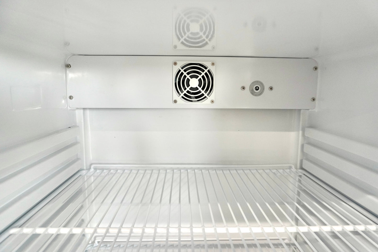 Genkraft CBC-140 OutDoor Refrigerator