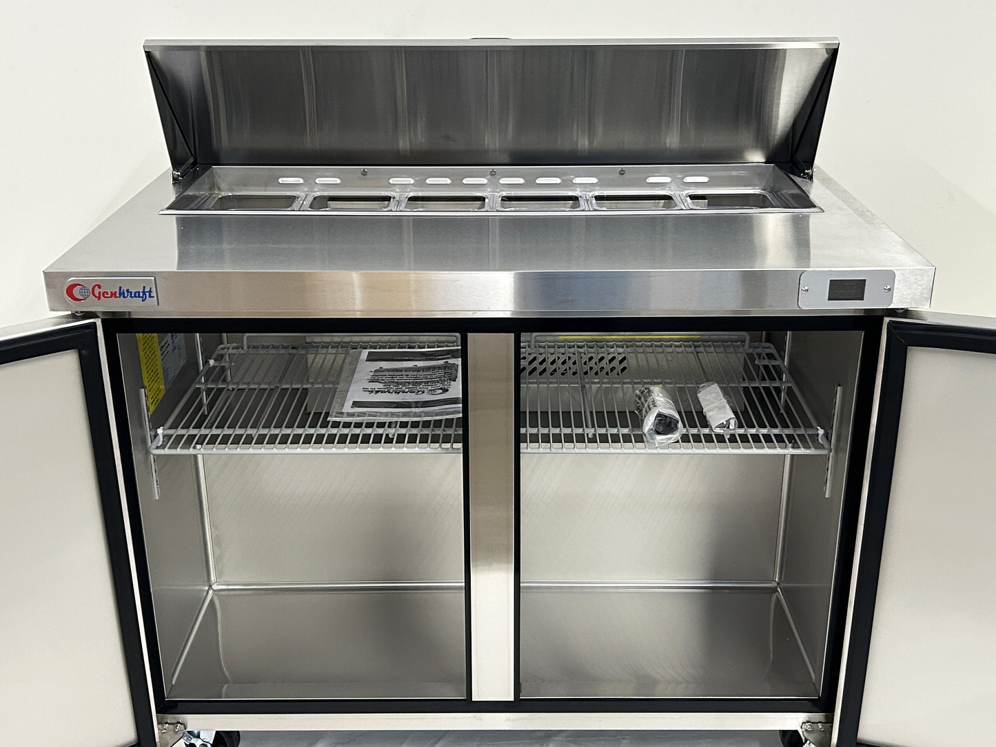 Genkraft GTSSP-48 Sandwich prep table